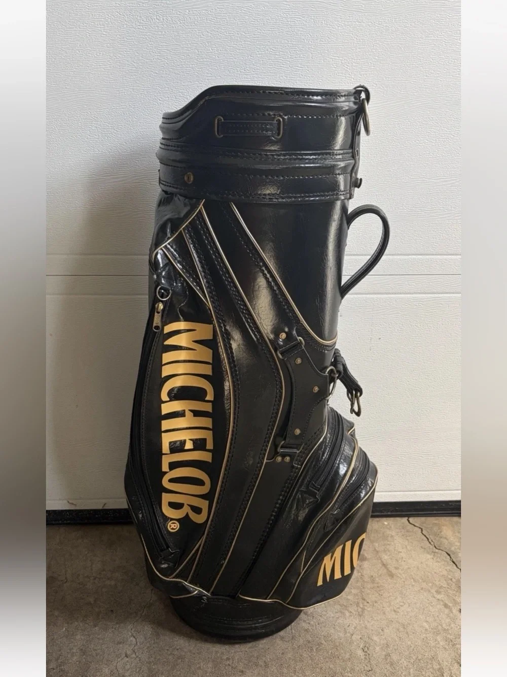 VINTAGE MICHELOB Black Faux Leather Carry Golf Bag 35
